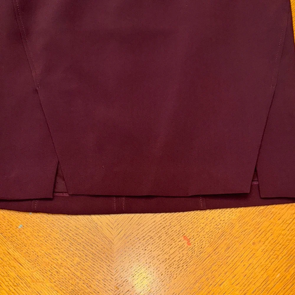 White House Black Market Burgundy Pencil Skirt Size 10 - Picture 9 of 10